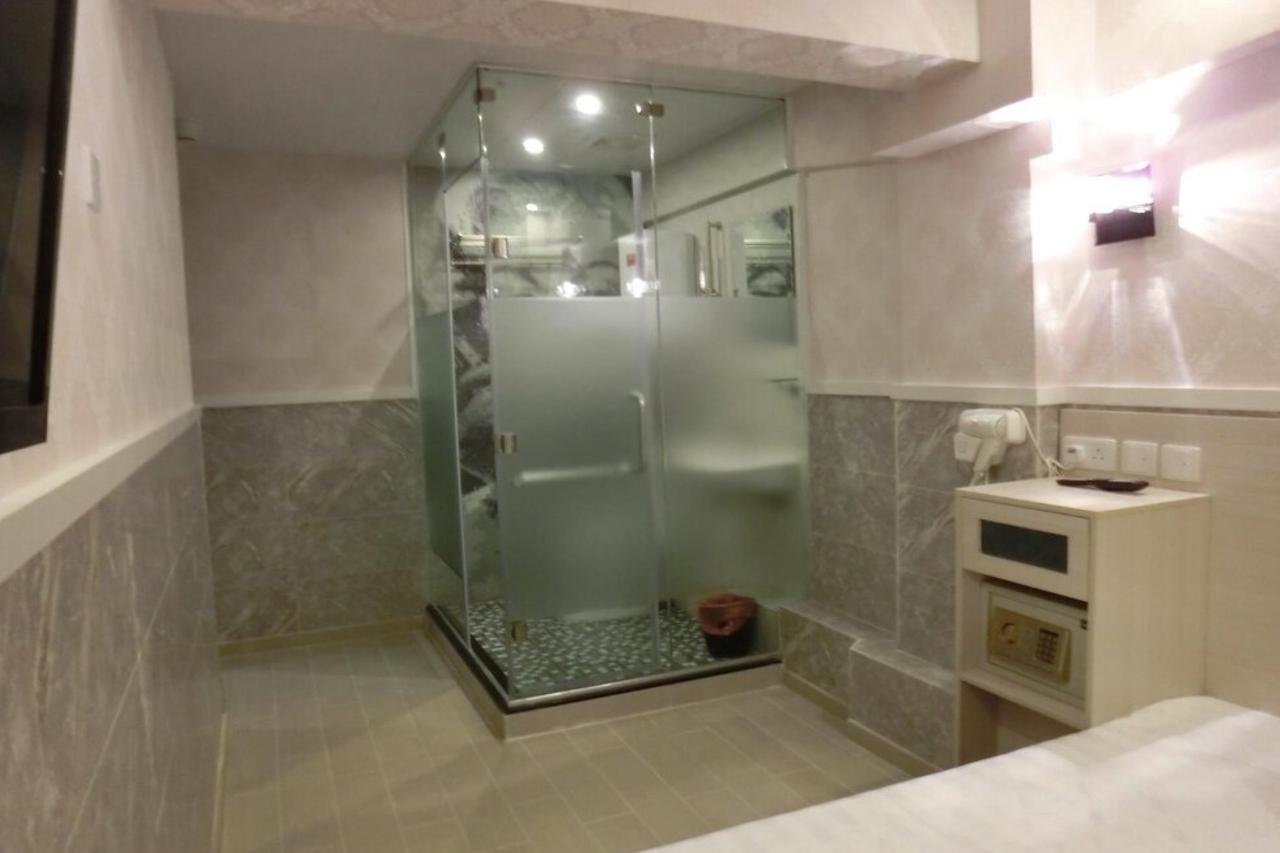 Hk Peaceful Guesthouse Kowloon  Exterior photo