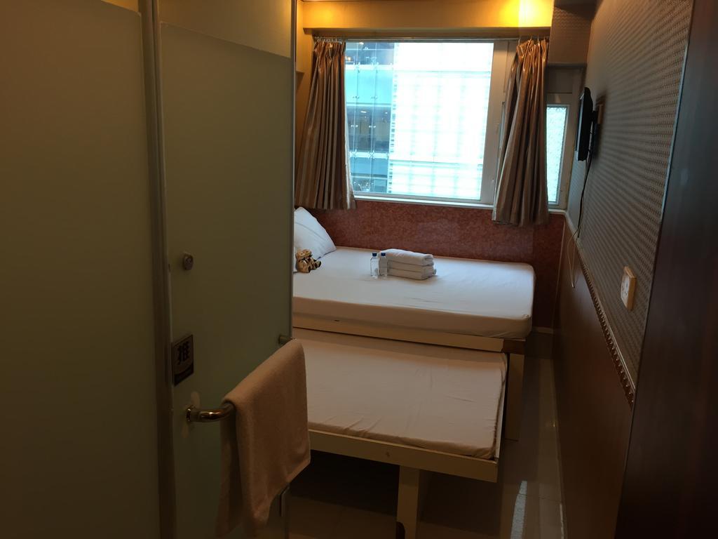 Hk Peaceful Guesthouse Kowloon  Exterior photo